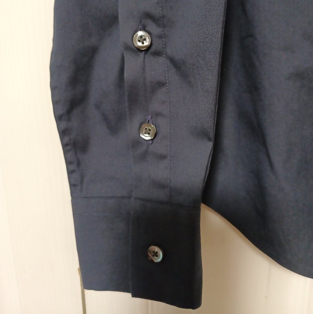 Alara Fitted Button Down Shirt - Picture 3 of 6